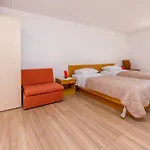 Jelena * 프리모스턴