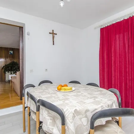 Apartment Jelena